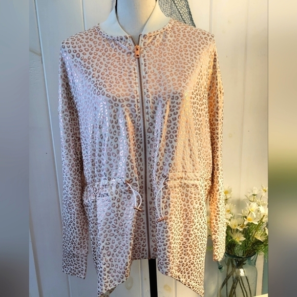 ZUDA Metallic Pink & Rose Gold Asymmetrical Lightweight Animal Print Jac… - Picture 1 of 14